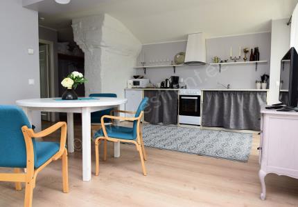 Zweizimmerwohnung 15- Roosi