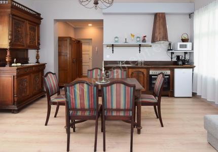 Zweizimmerwohnung 2- Roosi